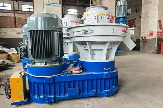 Hydraulic Solid Biofuel Machine for Wood Shavings Recycling
