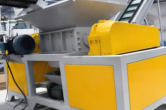 Double Shaft Shredder with Overload Protection System