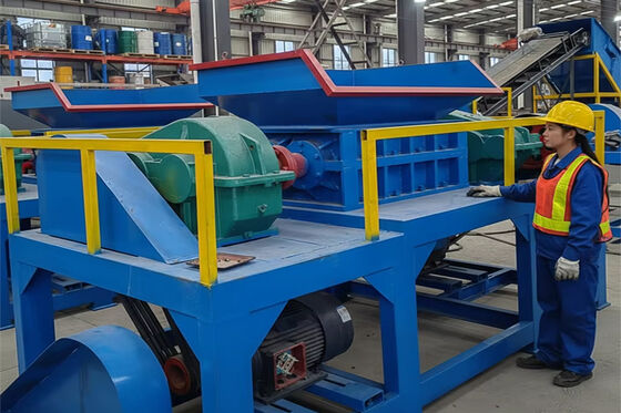 4200kg Heavy Duty Dual Shaft Shredder for Factory Use