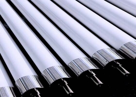Low Thermal Expansion Fused Silica Roller for Architectural Glass Furnaces